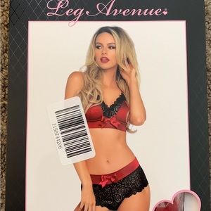 Laced bra and panties lingerie set (Red and Black)